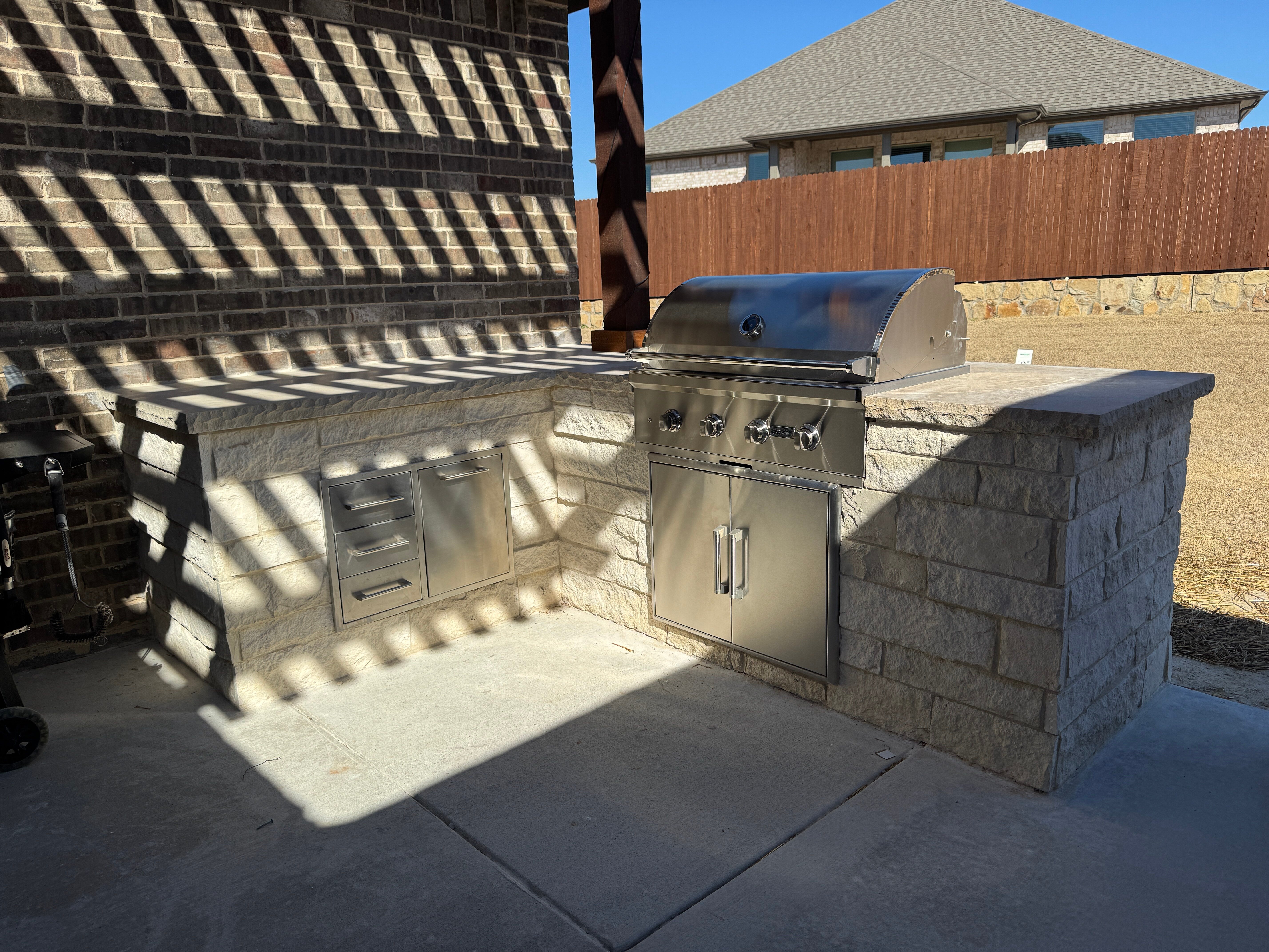 Outdoor Kitchen